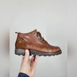 London Underground Leather Lace-Up Ankle Boot, Size 8